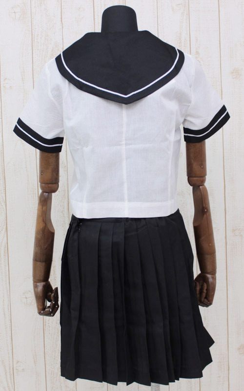 �������q�����w�Z�̃Z�[���[���@�l